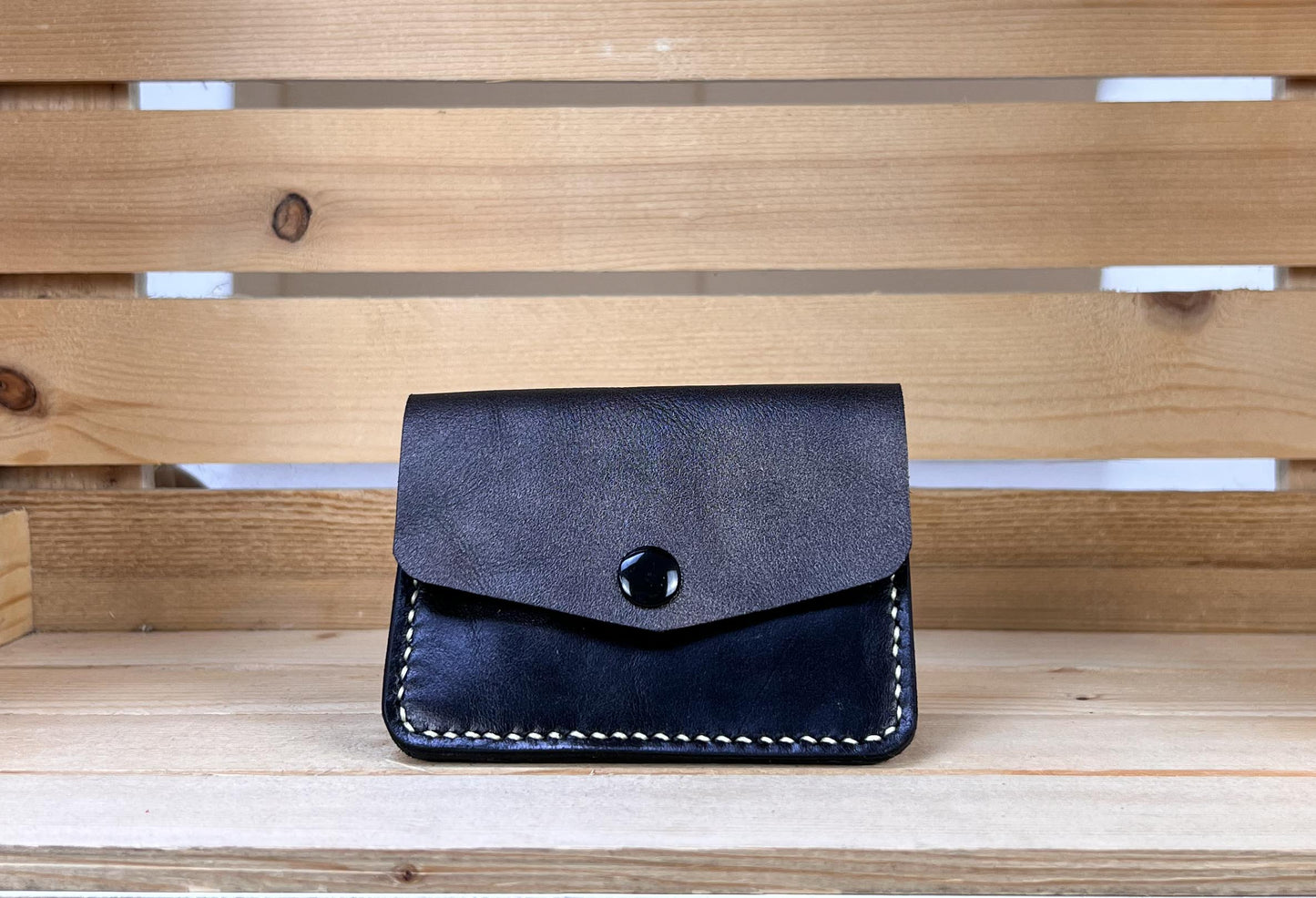 Portes monnaies artisanaux en cuir محفظة نقود جلد