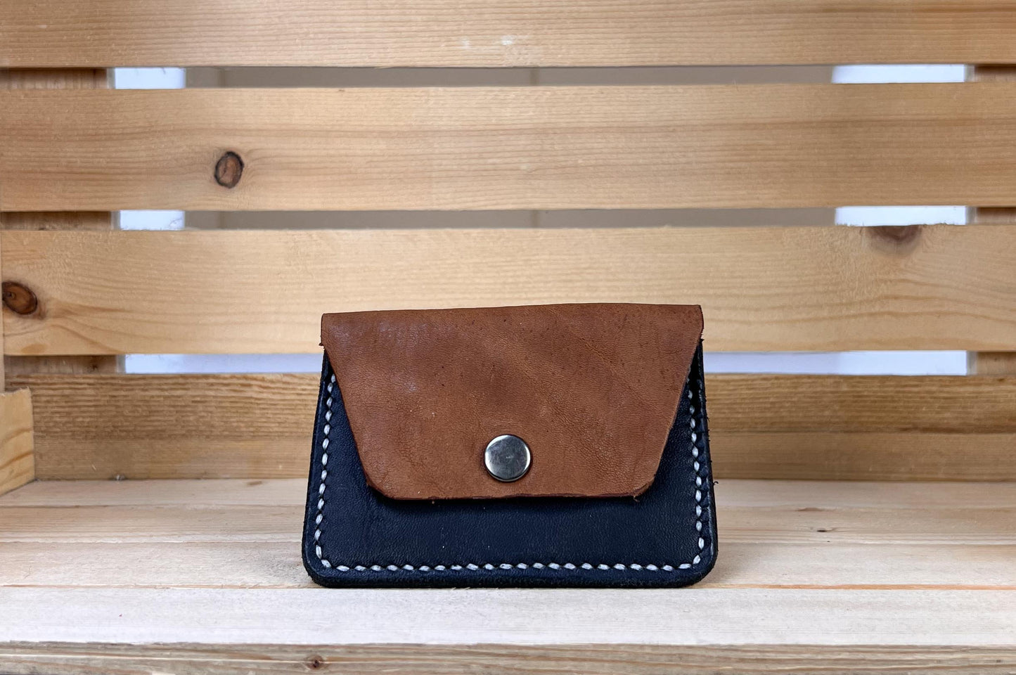 Portes monnaies artisanaux en cuir محفظة نقود جلد