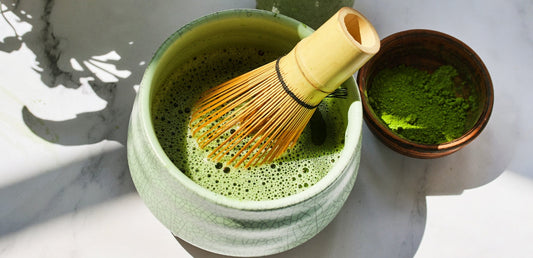 Matcha en Poudre : Bienfaits, Préparation et Utilisations au Maroc
