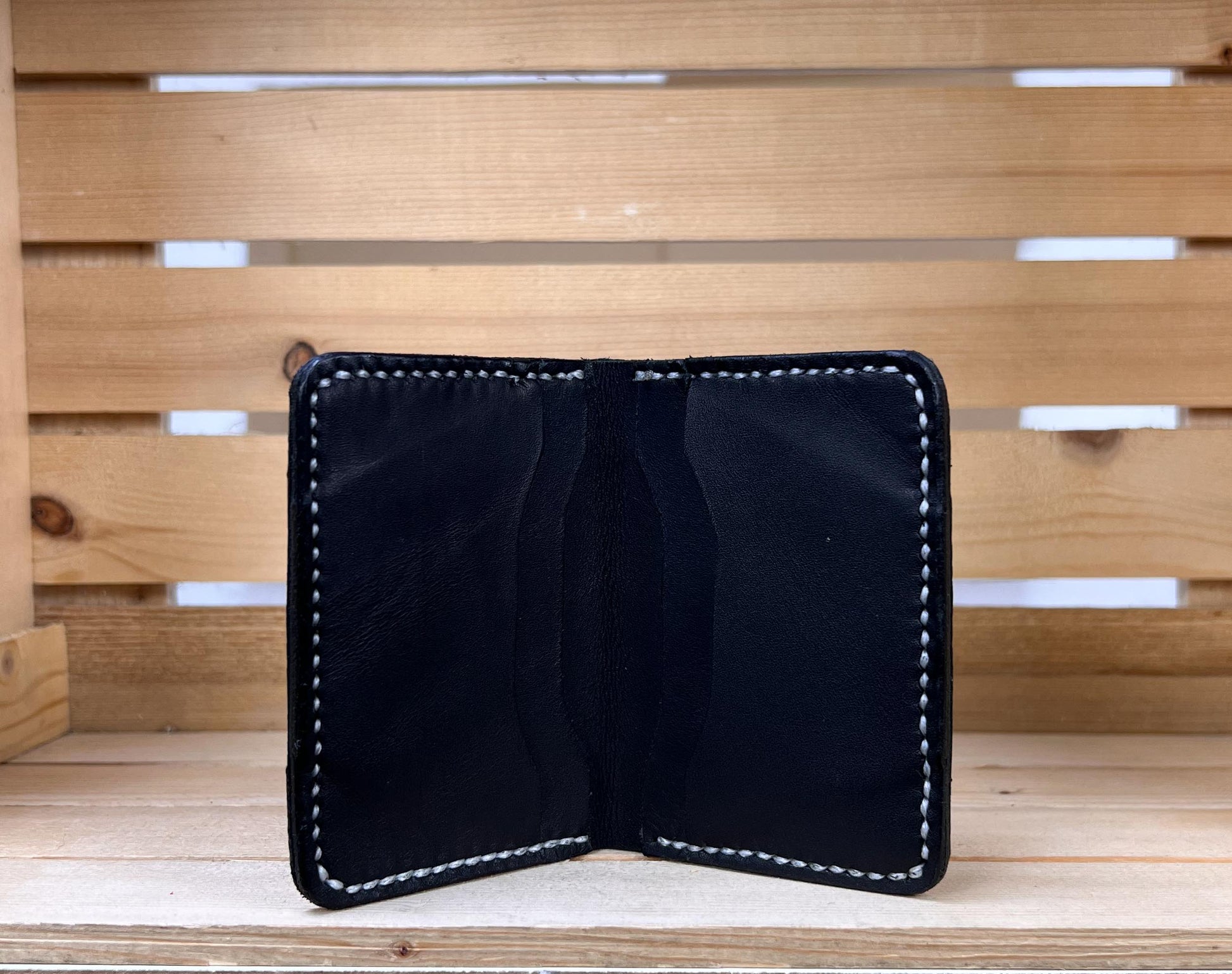 Packaging et etiquette – Portes monnaies artisanaux en cuir – 100% naturel marocain – Fidari Market Casablanca